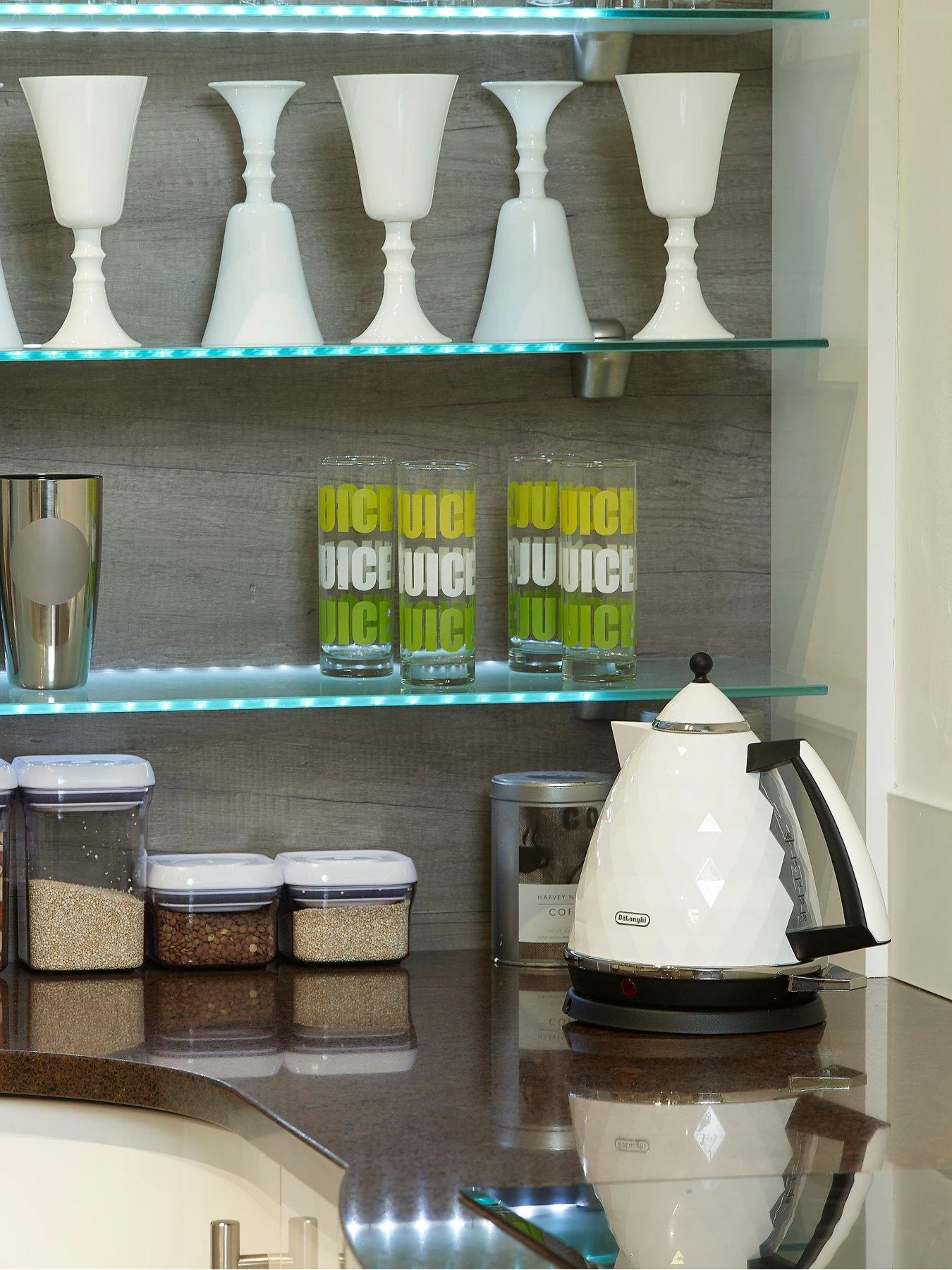 DeLonghi Brillante Kettle KBJ3001.W - White - Image 5