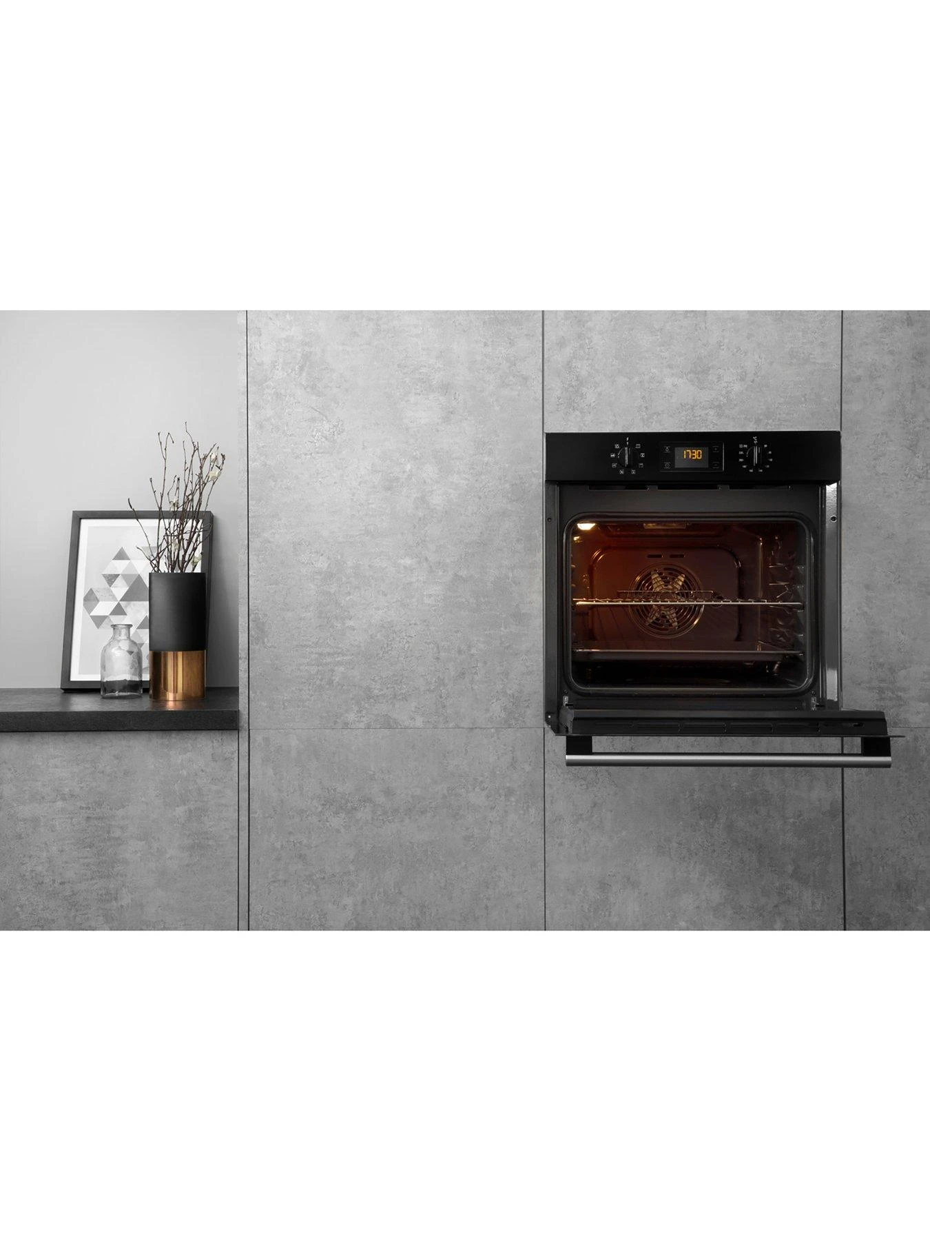 Hotpoint Class 2 SA2540HBL 60cm Built-In Single Electric Oven - Black - Image 4