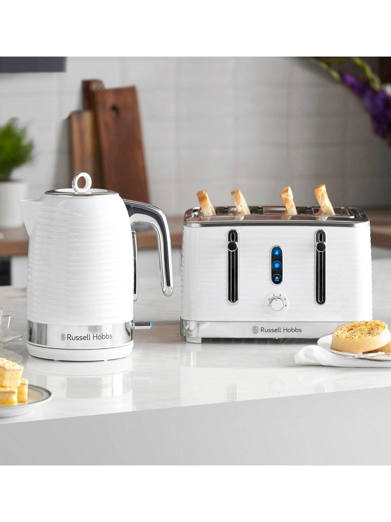 Russell Hobbs Inspire 4 Slice White Textured Plastic Toaster - 24380 - Image 4
