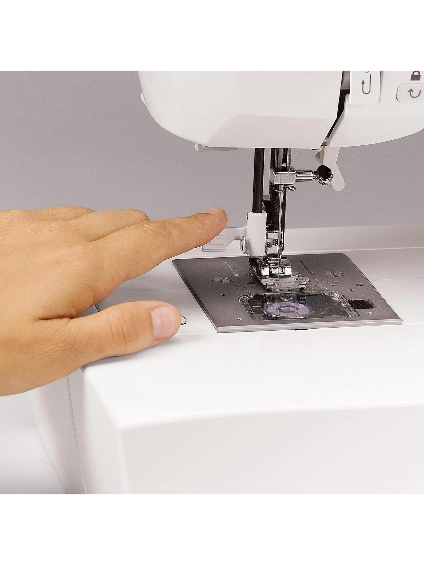 Singer 7285Q Patchwork Sewing Machine - Image 5