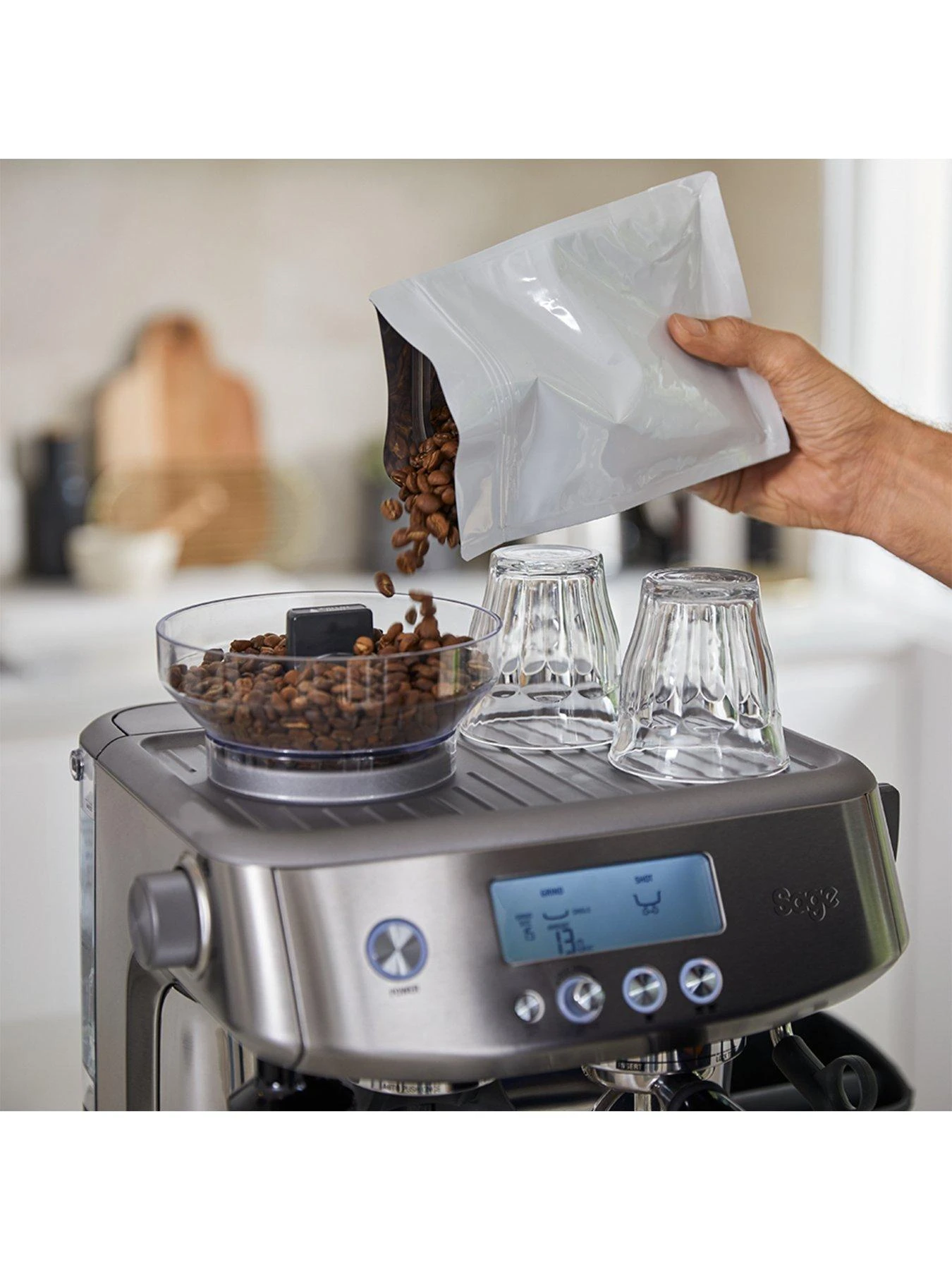 Sage The Barista Pro Coffee Machine - Image 3