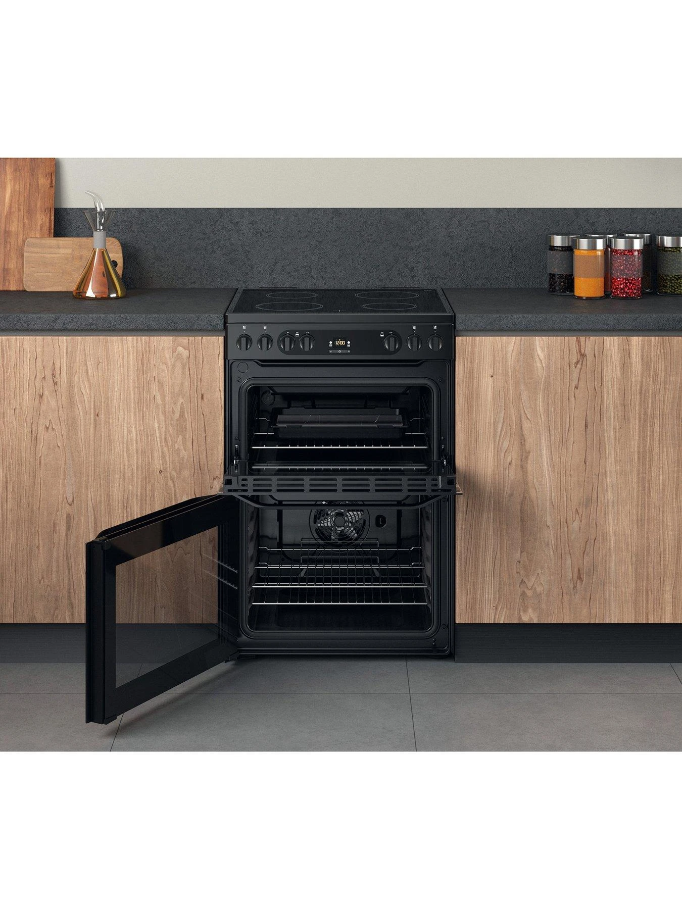 Hotpoint HDM67V92HCB 60cm Wide Double Oven Electric Cooker With Ceramic Hob - Black - Image 4