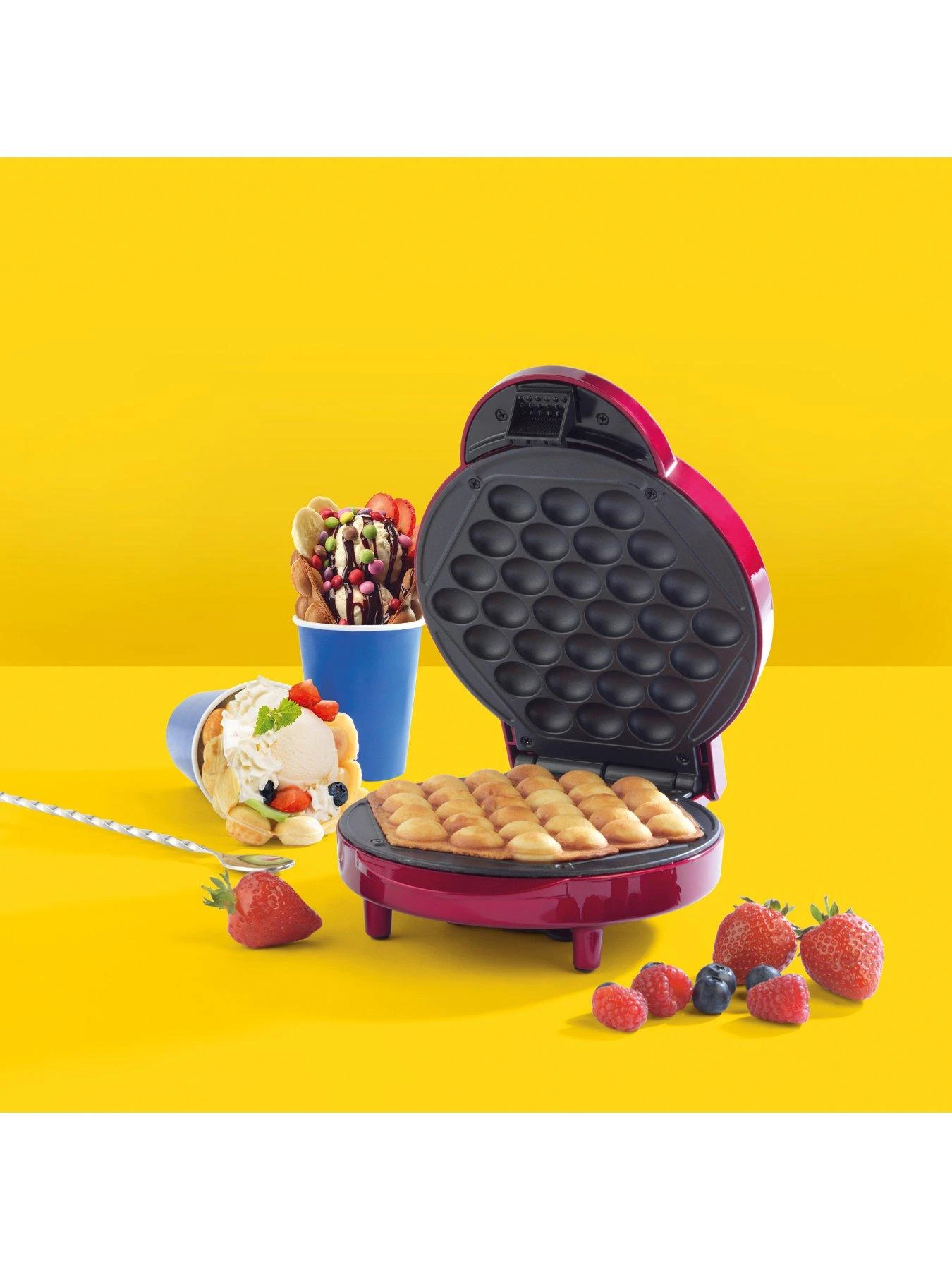 Giles & Posner Bubble Waffle Maker Machine With Serving Cones - Image 4