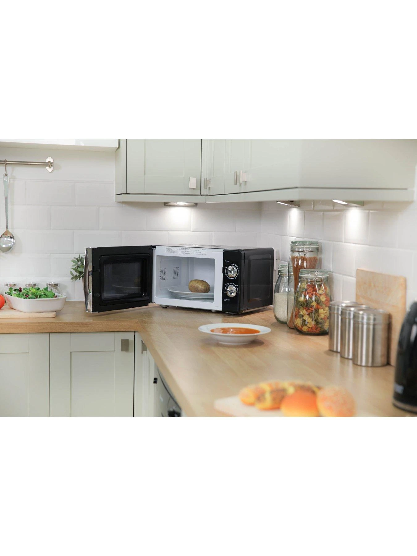 Russell Hobbs RHMM701B 17-Litre Manual Microwave - Jet Black - Image 3