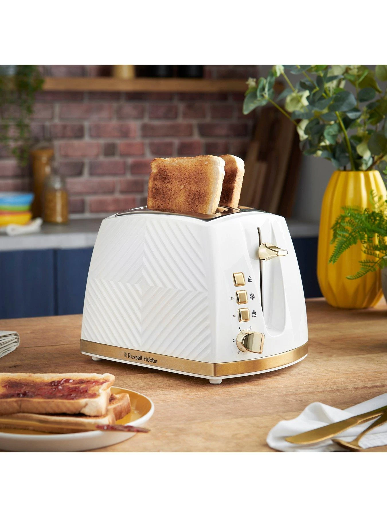 Russell Hobbs Groove Kettle & Toaster Bundle - White - Image 5
