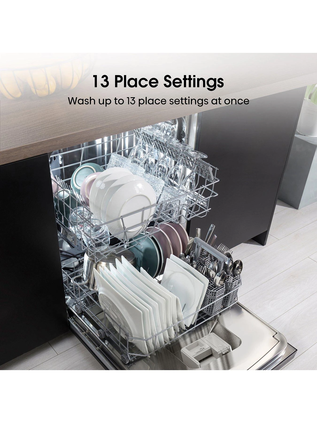Hisense HS622E90BUK 13-Place Freestanding Dishwasher - Black - Image 2