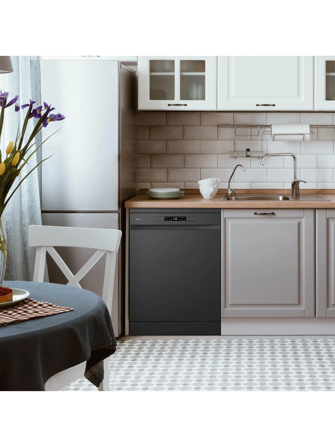 Hisense HS622E90BUK 13-Place Freestanding Dishwasher - Black - Image 6