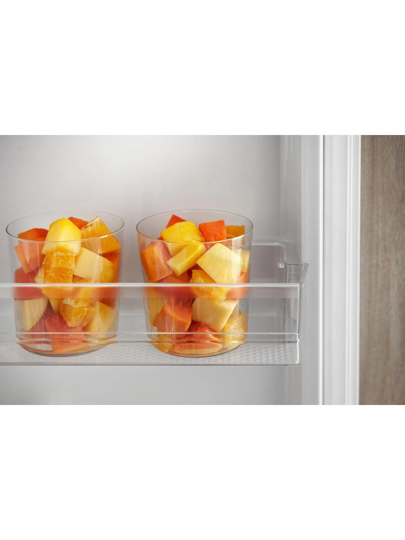 Hotpoint HSZ12A2D1 Integrated Fridge - Image 6