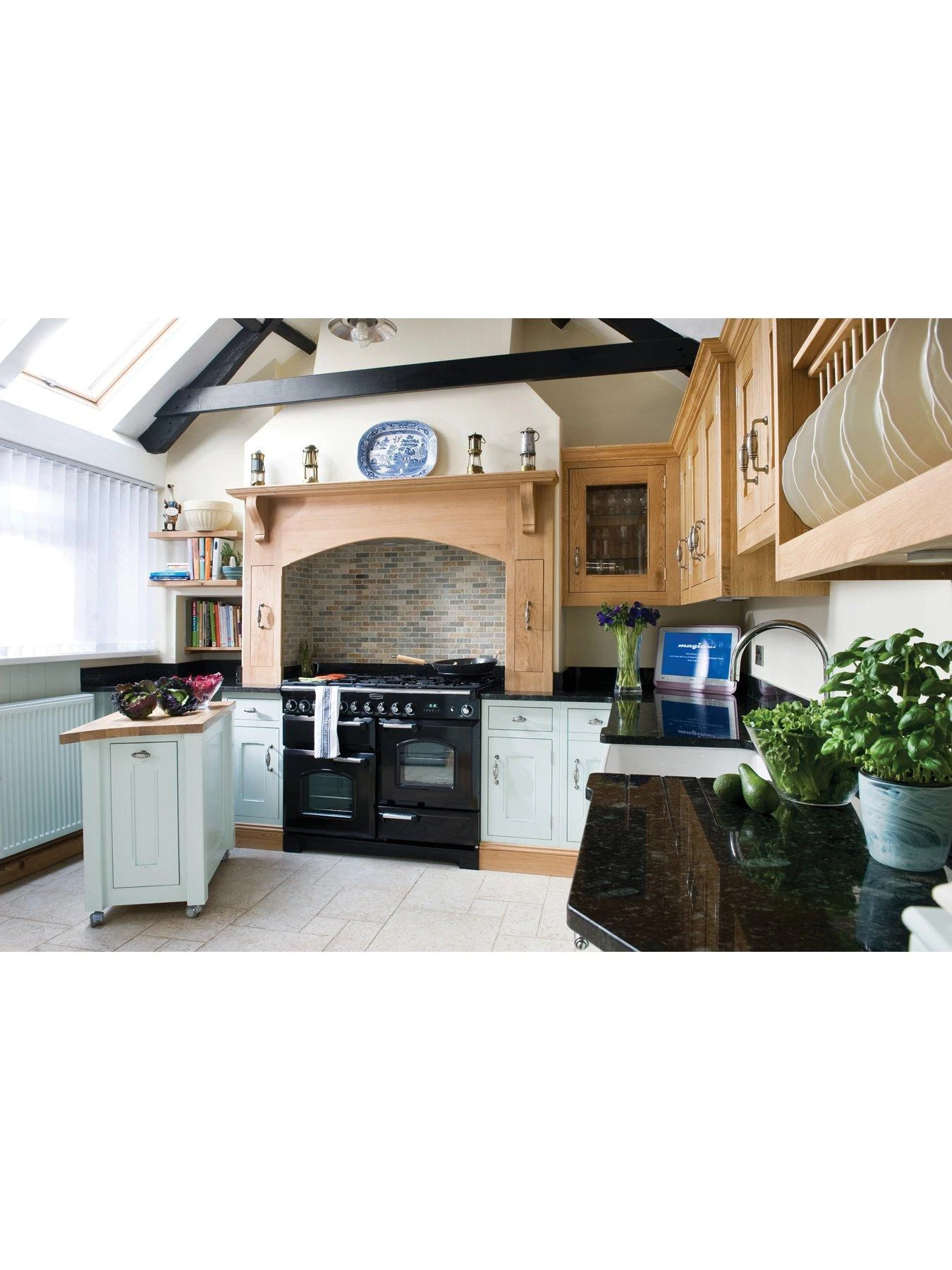 Rangemaster?? Classic CLA110DFFBL/C 110cm Wide Dual Fuel Range Cooker - Black / Chrome - A/A Rated - Image 3