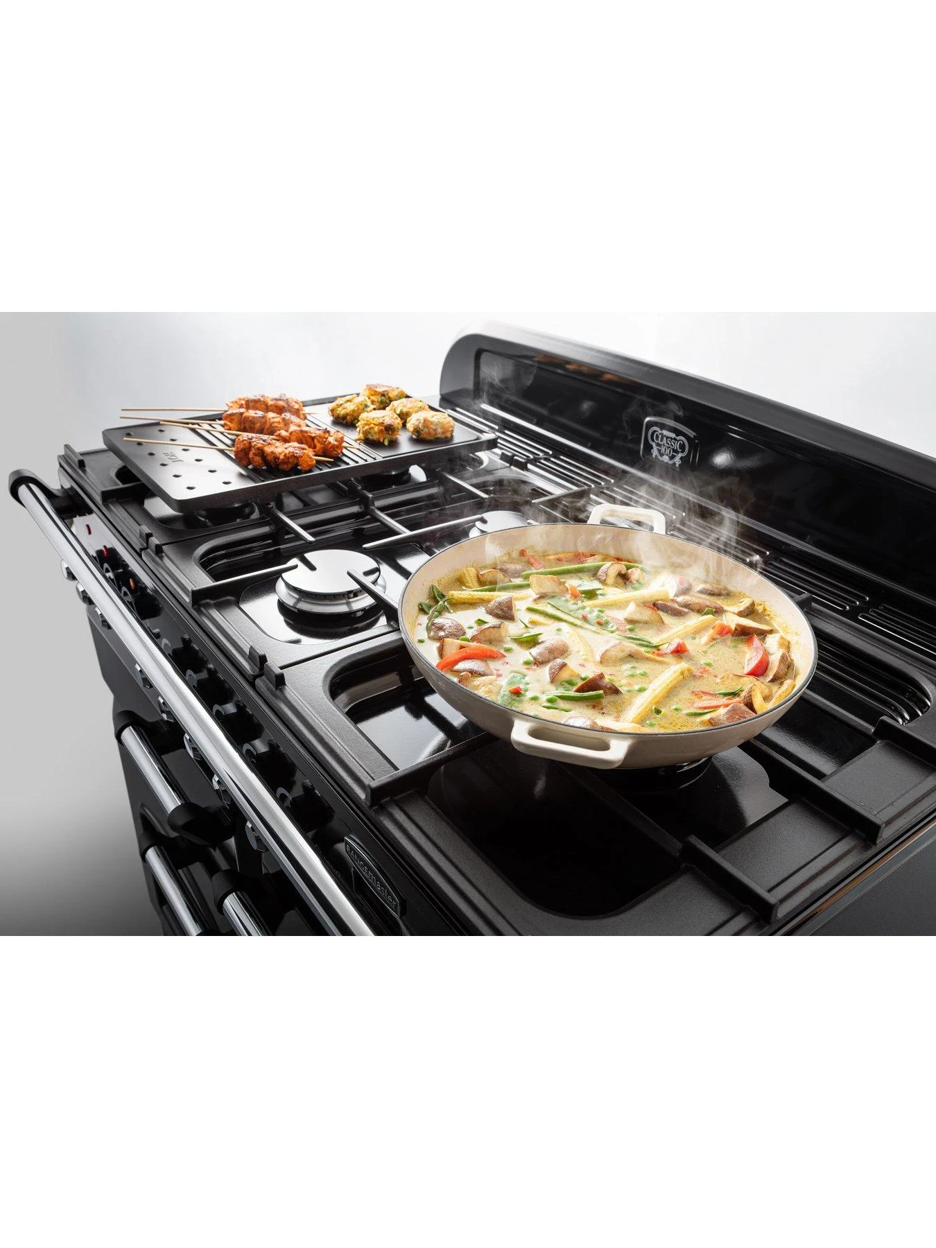 Rangemaster?? Classic CLA110DFFBL/C 110cm Wide Dual Fuel Range Cooker - Black / Chrome - A/A Rated - Image 4