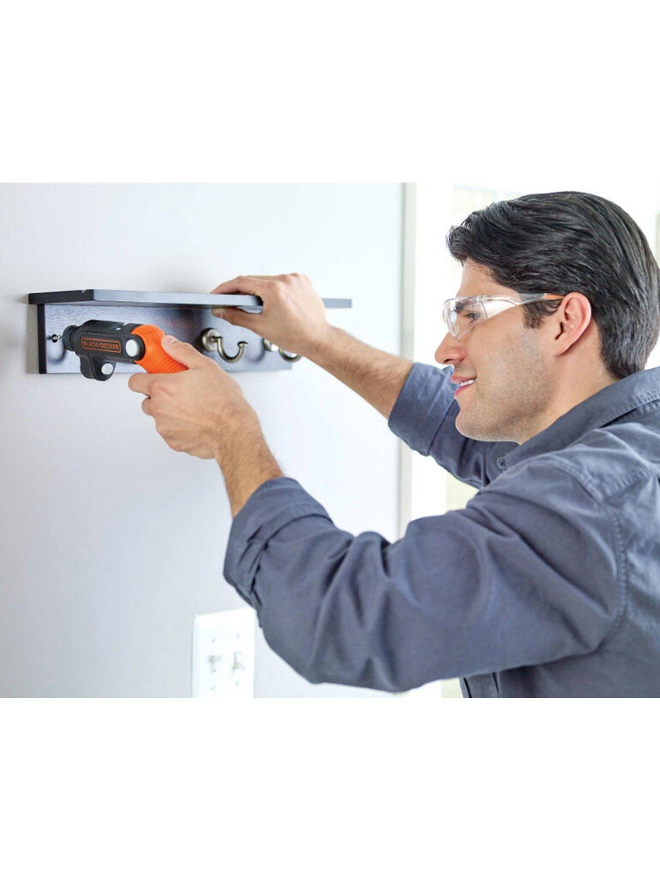 Black & Decker 3.6v Screwdriver With Flash Light 5.5Nm - Image 4