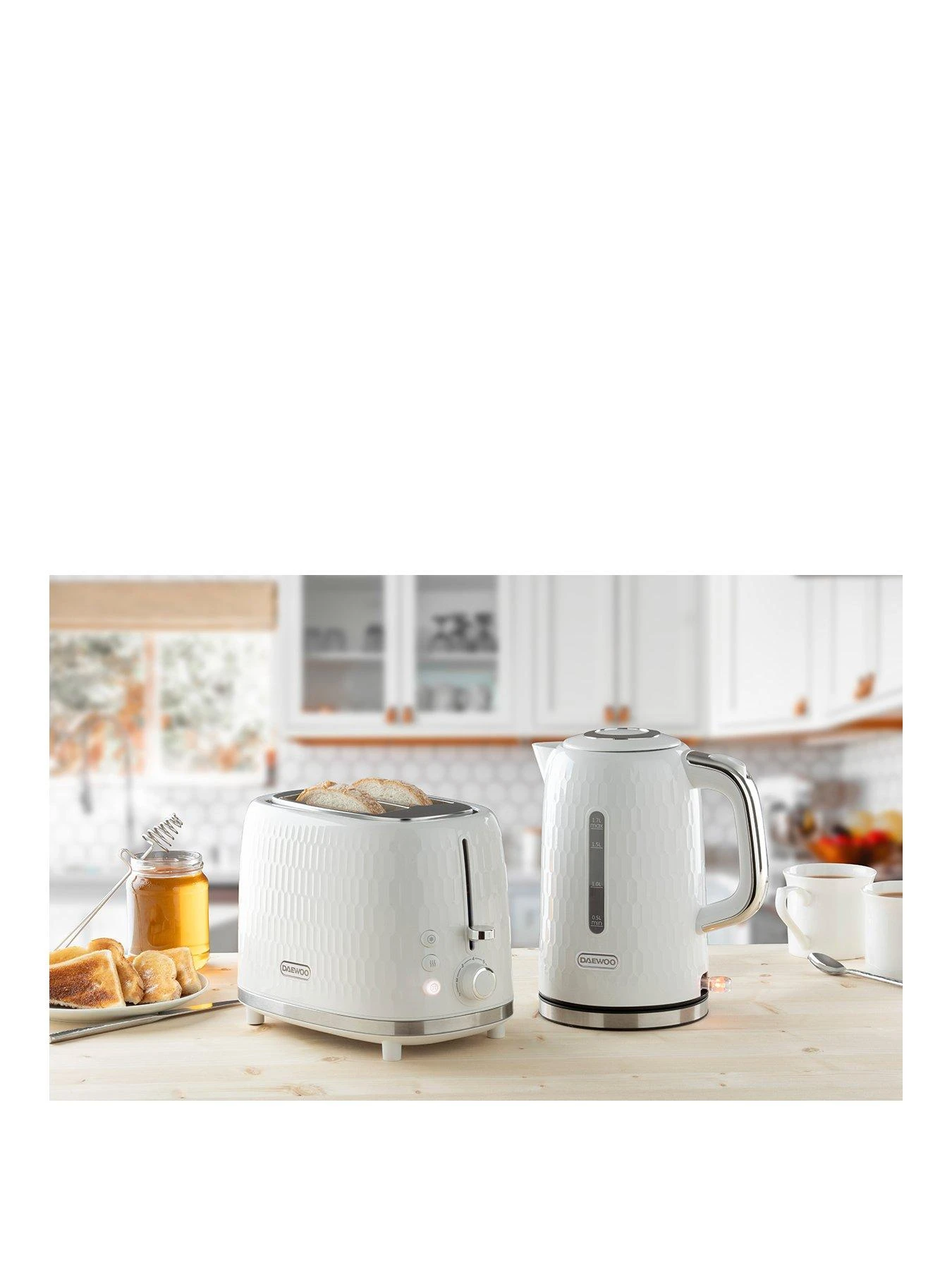 Daewoo 2 SET BUNDLE - 1.7L KETTLE 3KW & 2 SLICE HONEYCOMB TOASTER - WHITE