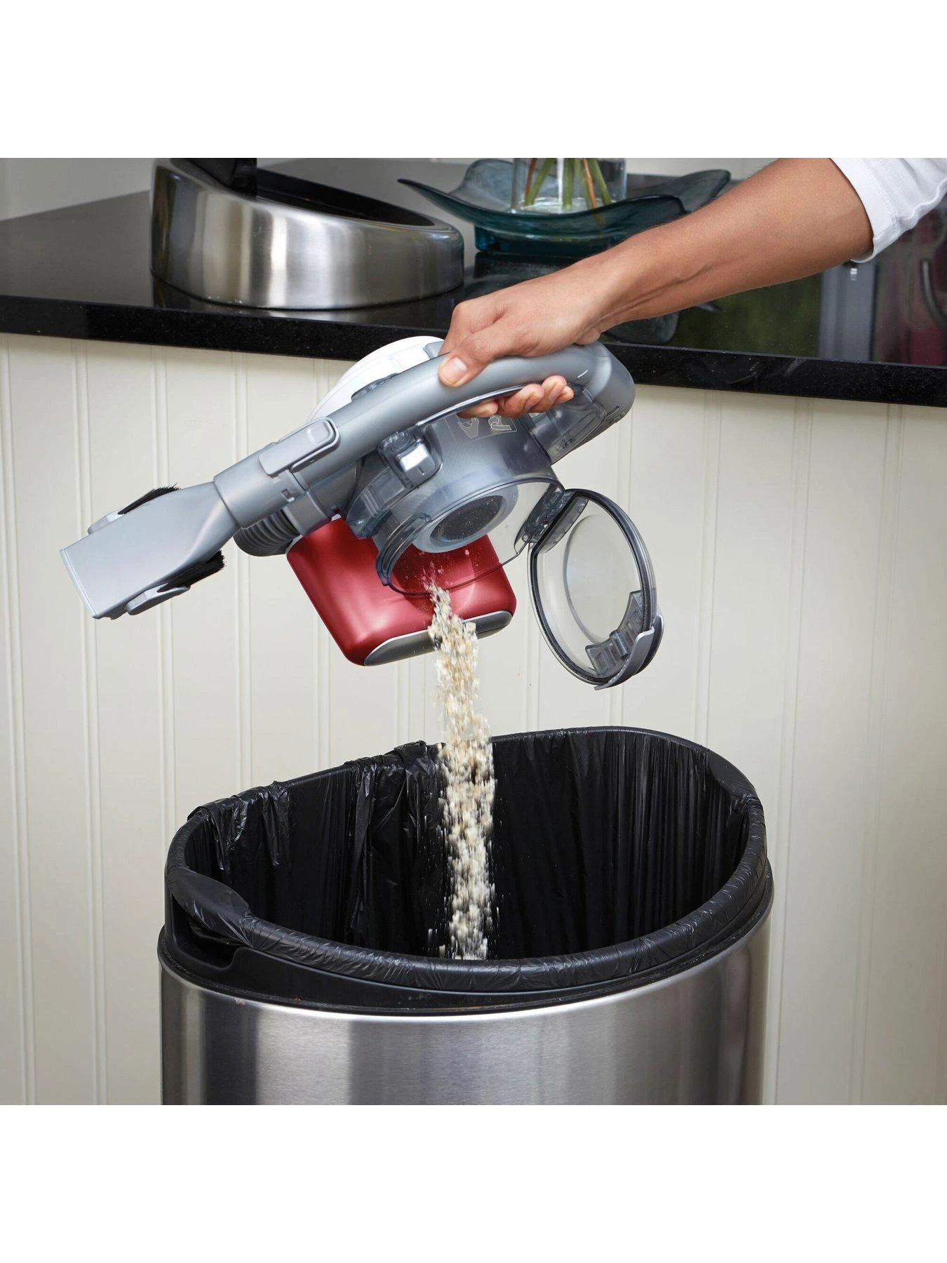 Black & Decker BLACK+DECKER 10.8V Cordless Dustbuster Flexi Hand Vacuum PD1020L-GB - Image 6